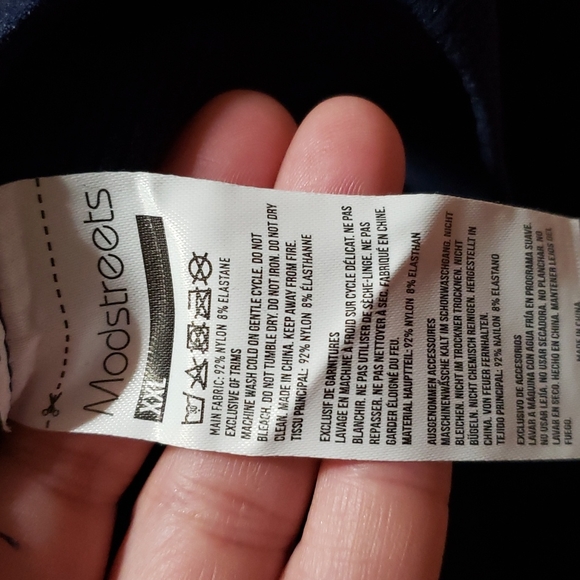 NEW!! Modsreets Sports Bra - Picture 9 of 9